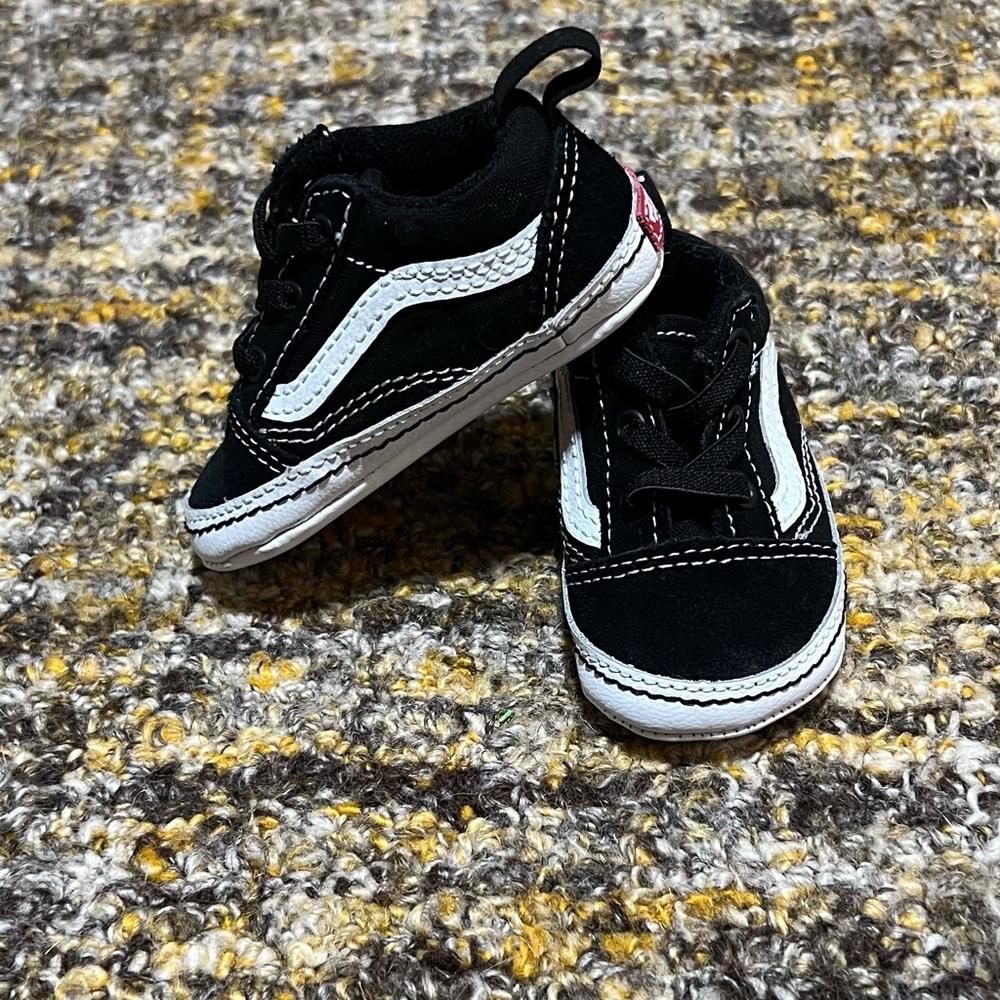 Vans Infant Classic Black and White Sneakers